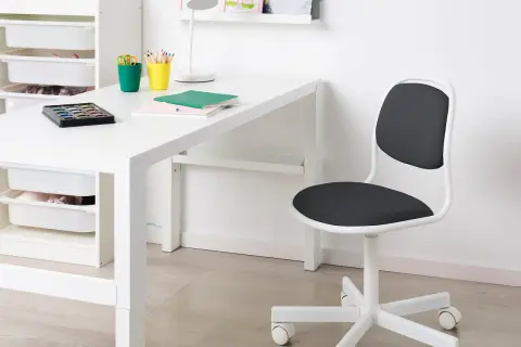 Najlepsze krzesło do biurka dla dziecka z IKEA – wygoda i ergonomia w jednym