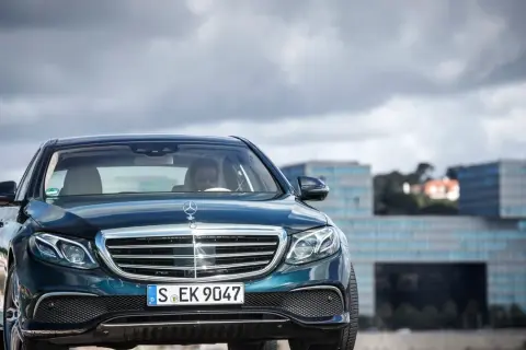 Mercedes W213 jaki silnik - wybierz najlepszą opcję dla siebie