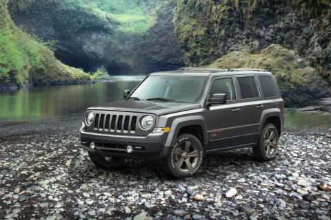 Jeep Patriot czy warto kupić? Wady, zalety i opinie użytkowników
