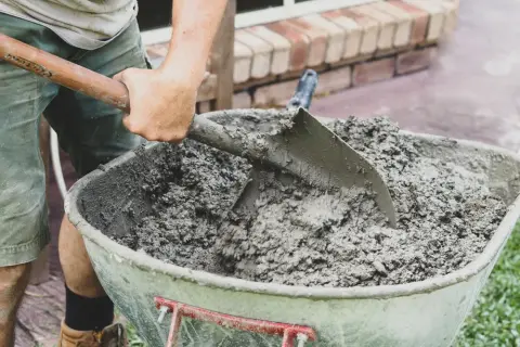 25 kg cementu ile to litrów? Zaskakujące przeliczenie, którego nie znasz!