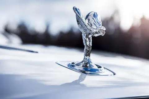 Figurka Rolls Royce: Historia i znaczenie Spirit of Ecstasy