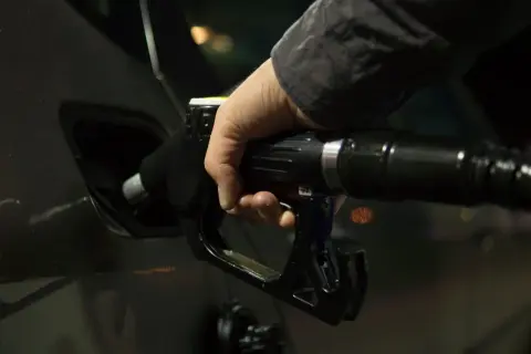 Złe paliwo diesel – objawy, które mogą zrujnować twój silnik