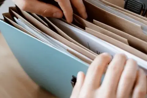 Ustanowienie hipoteki samemu czy przez notariusza - co wybrać?