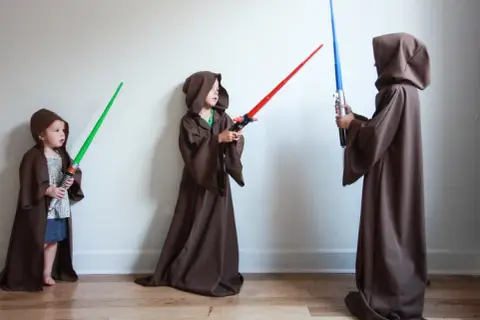 Jak zrobić strój jedi: proste sposoby na wyjątkowy kostium