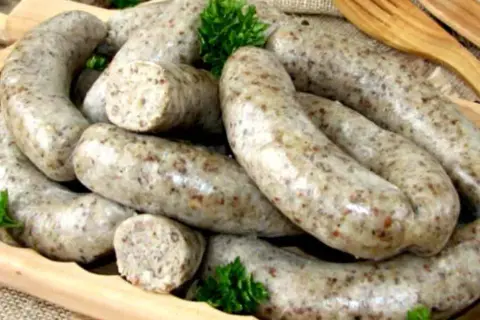 Gdzie kupić białą kaszankę? Sprawdzone miejsca i oferty online