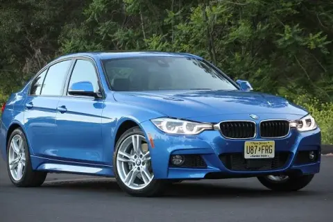 BMW F30: Kompletny przegląd modelu - Wszystko, co musisz wiedzieć