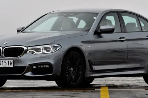 BMW 5 dane techniczne: szczegółowe wymiary, silniki i osiągi pojazdu