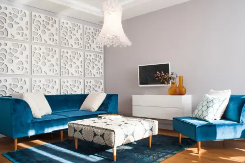 Jak udekorować ściany w salonie: 10 inspirujących pomysłów, które ożywią wnętrze