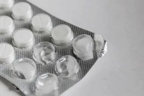 Jakie leki na obniżenie ciśnienia? Skuteczne rozwiązania na nadciśnienie