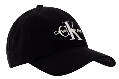 Ile kosztuje czapka Calvin Klein? Ceny od 129 do 370 zł
