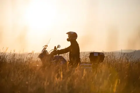 Sezon motocyklowy od kiedy do kiedy - nie przegap idealnych dat