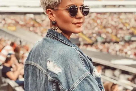 Jak wygląda fryzura pixie cut? Odkryj jej piękno i stylizacje