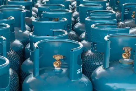 Jaki gaz do klimatyzacji samochodowej wybrać, aby uniknąć problemów?