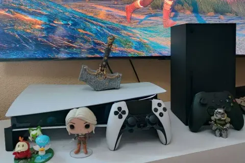 Co lepsze ps5 czy xbox series x - porównanie gier i wydajności