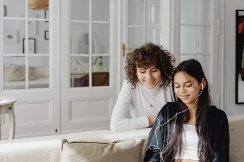 Jak stworzyć wspólną playlistę w Spotify i dzielić się nią ze znajomymi (Collaborative playlist)