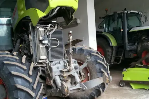 Co ile motogodzin wymiana oleju w T25? Sprawdź, by uniknąć problemów