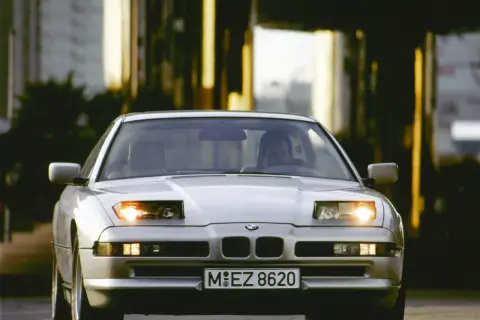 BMW lata 90: Czy te klasyczne modele nadal warto kupić i użytkować?