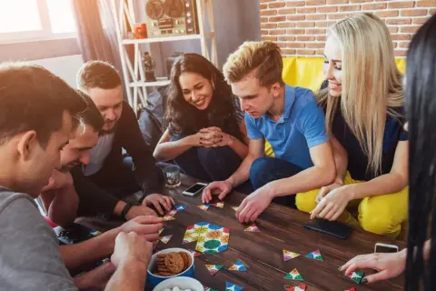Zaawansowane strategie pokera: zdobywanie przewagi podczas gry ze znajomymi