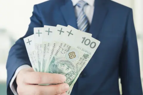 Ile można zarobić na deweloperce? Wynagrodzenia i marże w branży.