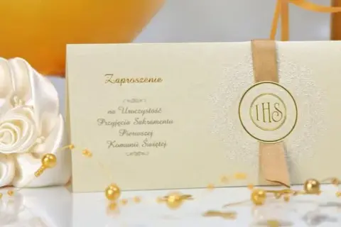 Co oznacza dom uroczystości na zaproszeniu i gdzie się odbywa?