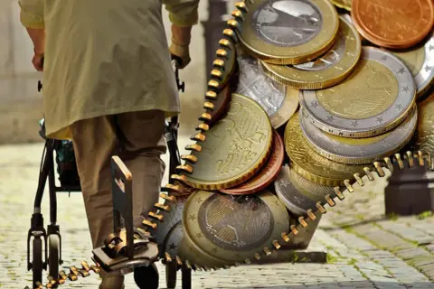 Najwyższa emerytura w Polsce: Ile można naprawdę dostać i jak to osiągnąć?