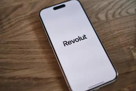 Rozwój Revoluta na rynku polskim i światowym