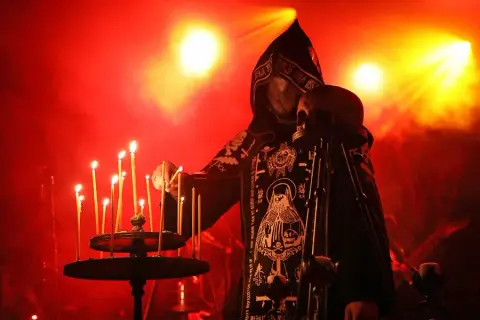 Jak wygląda czarna msza? Rytuały, symbole i tajemnice ceremonii