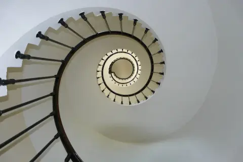 Jakie przedmioty na maturze do architektury wnętrz są kluczowe?