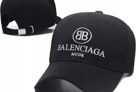 Ile kosztuje czapka Balenciaga? Ceny, modele i gdzie kupić taniej