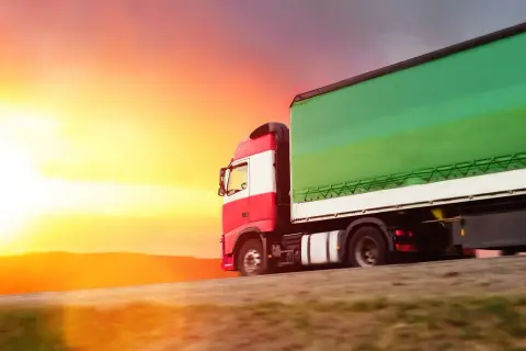 Ile waży tir bez naczepy? Zaskakujące różnice w wagach pojazdów
