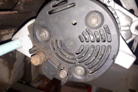 Jak podłączyć alternator wc 360 - uniknij najczęstszych błędów