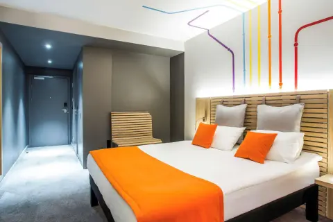 Ile kosztuje hotel w Warszawie? Ceny, które Cię zaskoczą!