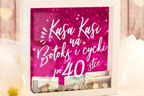 Najlepsze pomysły na prezent dla kobiety po 40 – co wybrać, by zachwycić?