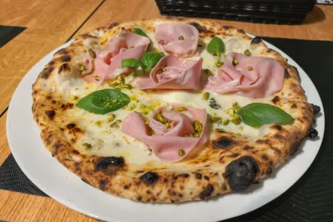 Najlepsza pizza na Śląsku - top pizzerie, które musisz spróbować