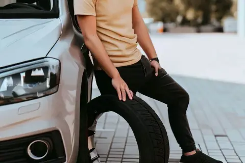 Jakie opony do VW Polo 9N wybrać, aby uniknąć błędów i poprawić bezpieczeństwo?