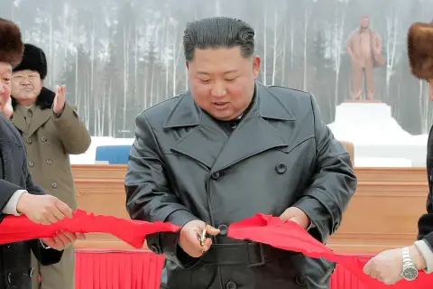 Kim Dzong Un: Tajemniczy Dyktator Korei Północnej - Sylwetka
