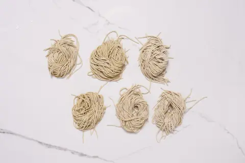 Jak zrobić makaron ramen w domu - prosty przepis krok po kroku
