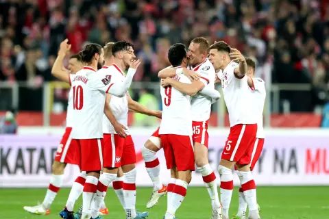 Czy polscy piłkarze zarobili fortunę na mistrzostwach świata? Sprawdź kwoty i porównania