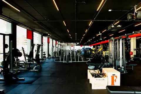 Fitness Business Class: Jak aktywność fizyczna wpływa na efektywność biznesową i podejmowanie decyzji