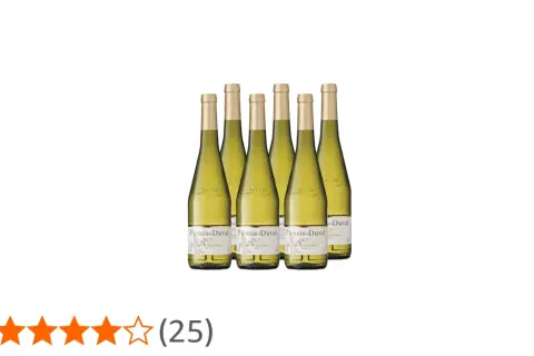 Sechs Flaschen Muscadet Wein, "Plessis-Duval Sur Lie", stehen nebeneinander.