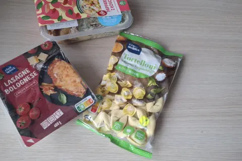 Gotowe dania obiadowe do podgrzania: lasagne bolognese i tortelloni z ricottą i szpinakiem. Szybki obiad bez wysiłku.
