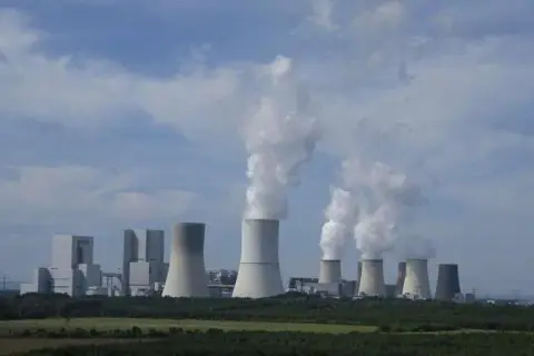 Niemcy: Zero elektrowni atomowych. Czy atom wróci?