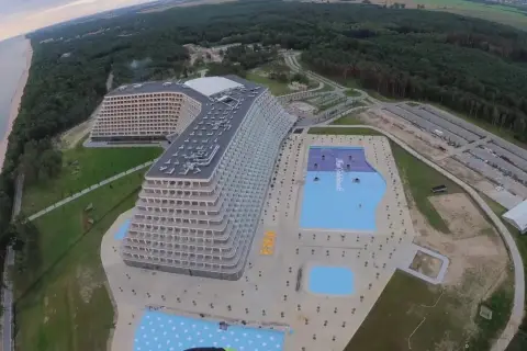 Ile jest pokoi w hotelu Gołębiewskim? Zaskakujące liczby i szczegóły