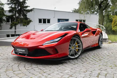 Prawdziwy koszt Ferrari: Czy stać Cię na marzenie?