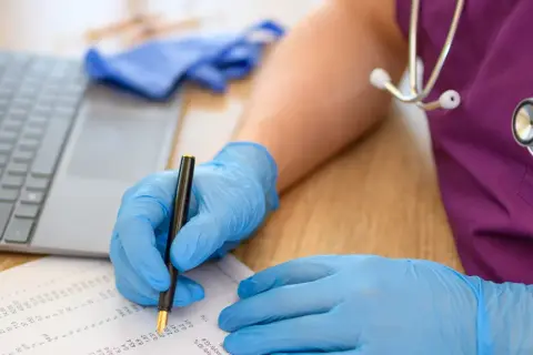 Rehabilitacja prywatnie: Skierowanie? Nie zawsze! Sprawdź dlaczego