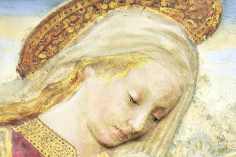 Ein zartes Porträt, das an Maria Magdalena, die Tochter, erinnert. Ihr blondes Haar umrahmt ein sanftes Gesicht unter einer goldenen Aureole.