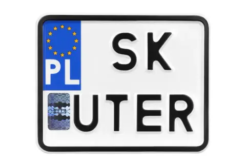 Ile kosztuje rejestracja motoroweru? Sprawdź, co musisz wiedzieć
