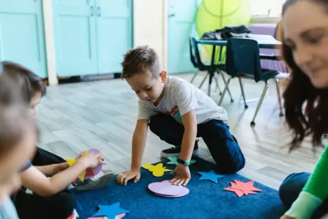 Zaburzenia sensoryczne u dzieci: Rozpoznaj i skutecznie wspieraj rozwój