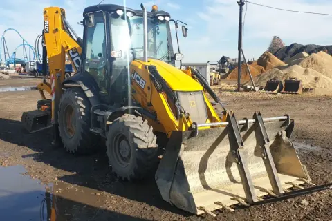 JCB 3CX: Ile naprawdę pali? Oszczędź na paliwie!