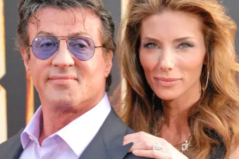 Sylvester Stallone z żoną Jennifer Flavin na czerwonym dywanie.